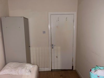 Single room Main Photo