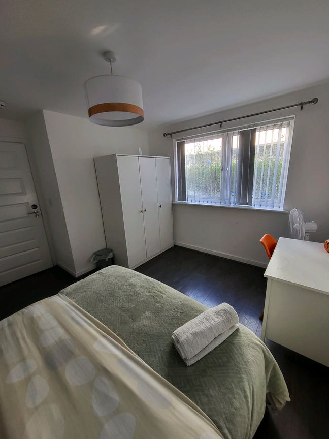 Rooms for rent  Main Photo