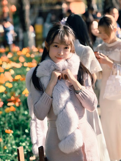 I am a female student aged 29. I am looking f... Main Photo