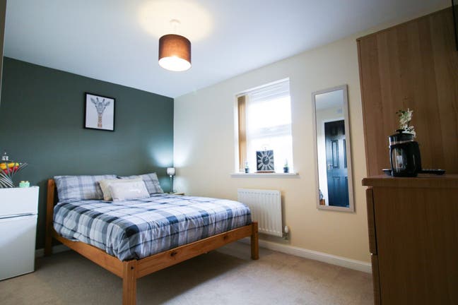 Stylish Double Room - City Centre - Modern Kitchen Main Photo