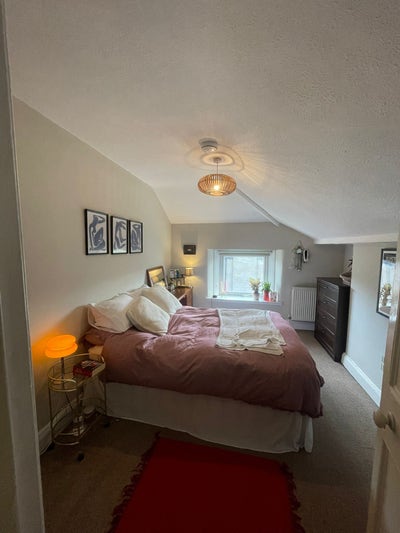 Room available in top floor 3 bed flat Redland Main Photo