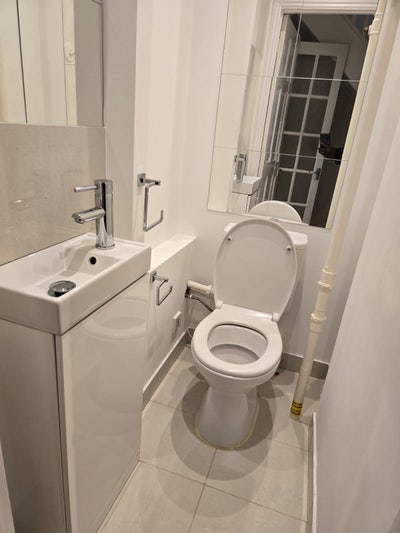 3 bedroom apartment |Great location| move in ready Main Photo