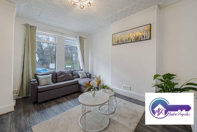 2 Bedroom Flat Available Now in Woolwich SE1  Main Photo