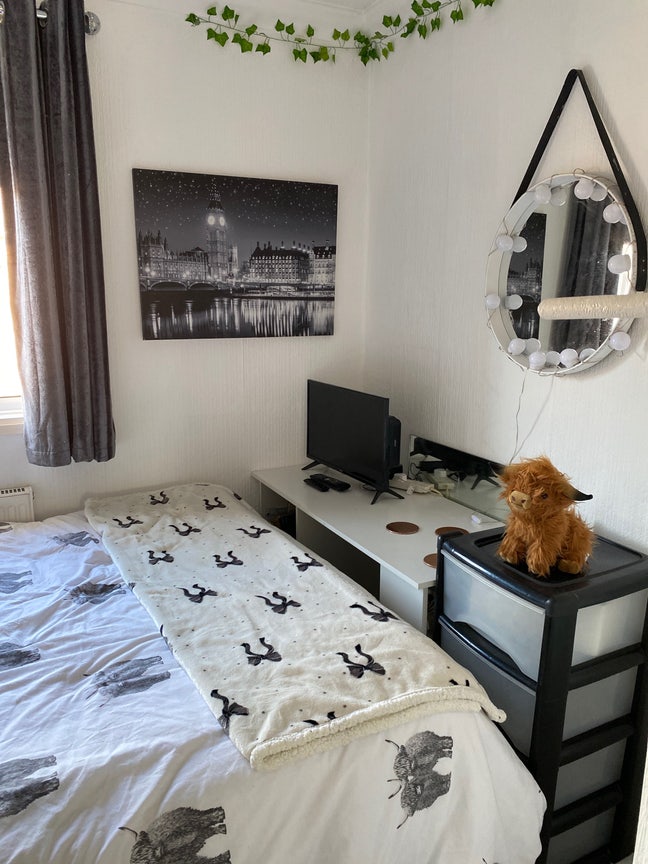 Small cosy room  Main Photo