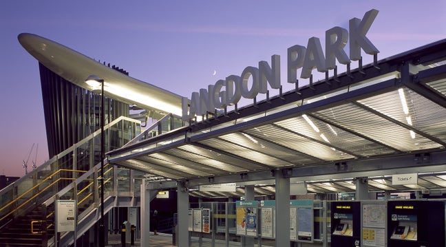 Super Offer - Spacious Room Near Canary Wharf Main Photo