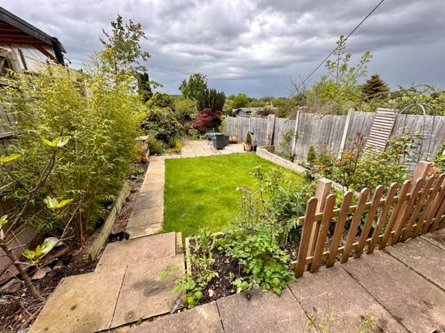 Great House, Bright Shared Spaces, Garden Main Photo