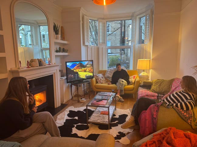 Got a room available in Amazing house Main Photo