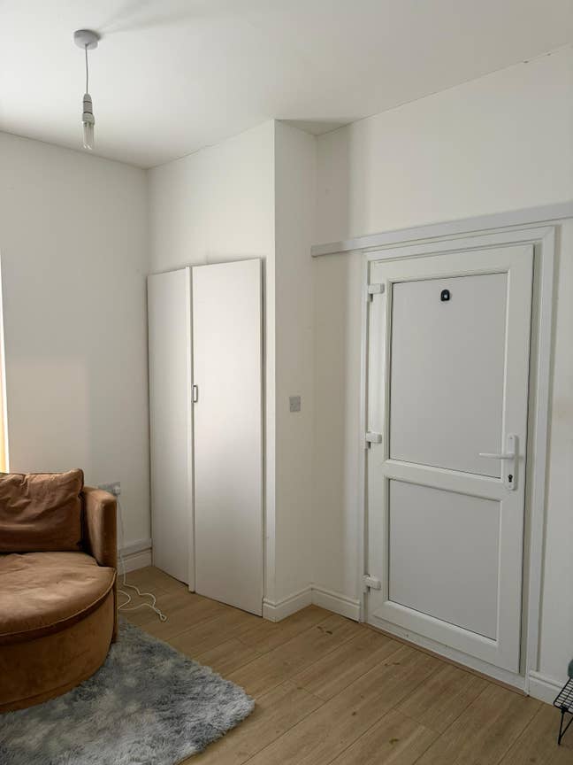 Studio apartment  Main Photo