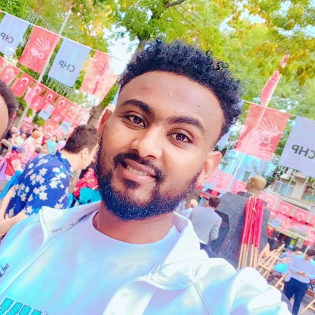 25 year old Male seeks a double room Main Photo