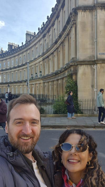 Looking for a couples room in zone 1 or 2 Main Photo