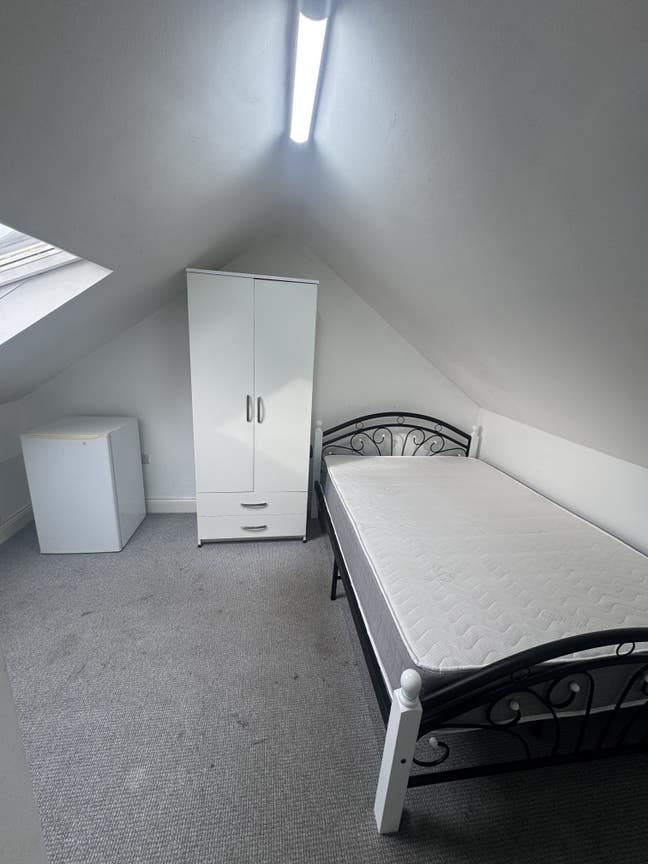 🏡 🔥 Stunning Room in CR7 7DD | Dss Accept Main Photo