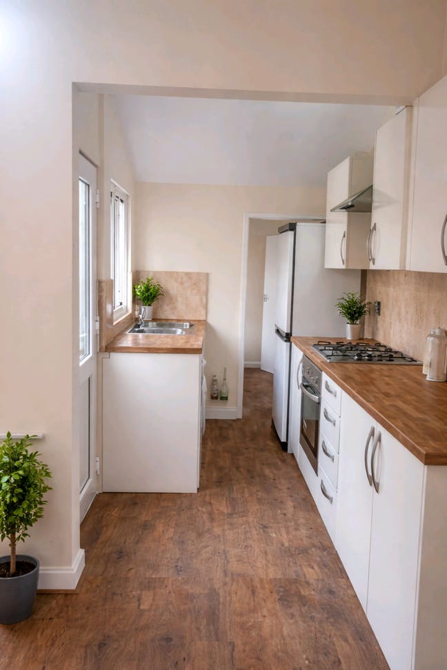 Lenton rooms in shared house available Main Photo