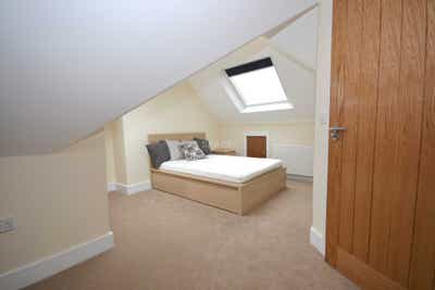 Church Road, Reading, Berkshire, RG6 1HW Main Photo