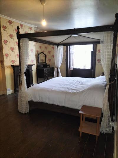 Two large double bedrooms - one with ensuite  Main Photo