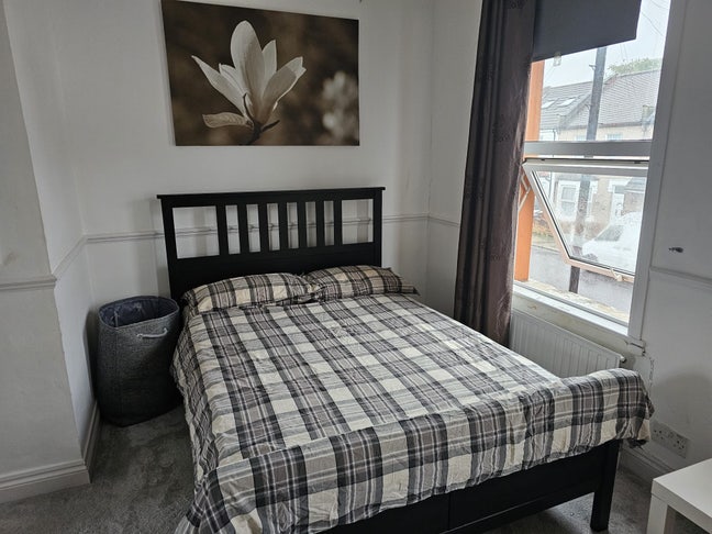 Double furnished Room available from 1st May  Main Photo