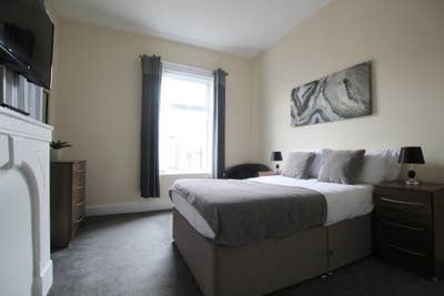 🥳✨ Double Room in Small HMO Main Photo