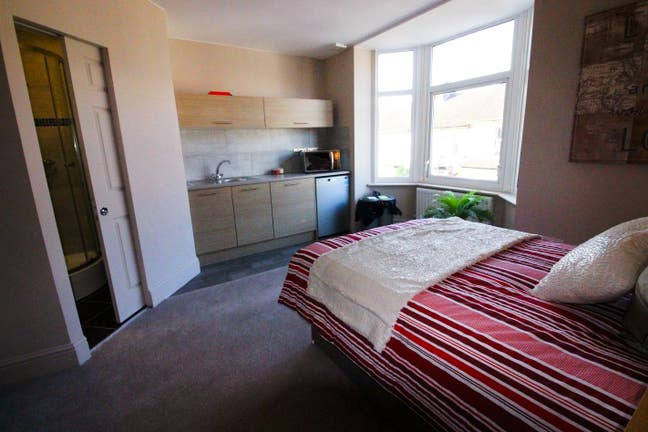 Single room available!! 🛌 Main Photo