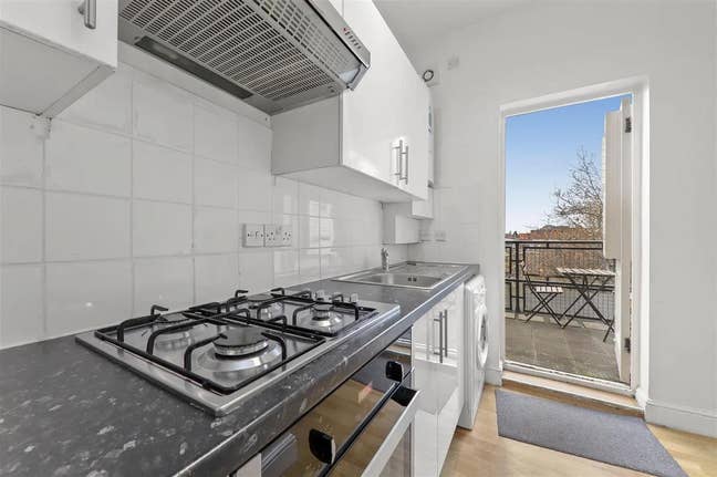 ⭐ Room in Finchley Rd – 4 Stops to Baker St ⭐ Main Photo