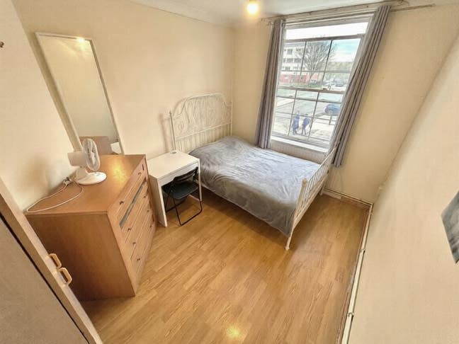 Nice Double Room-Canary Wharf,E14- All Bills incl. Main Photo