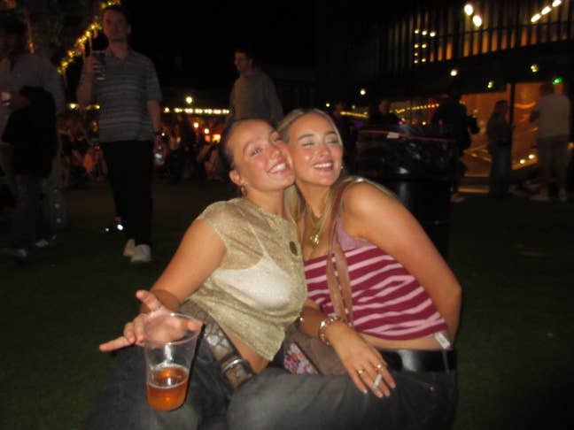 Looking for a room or buddy up! Main Photo