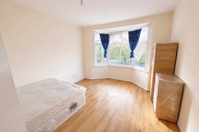 🏡 Double Room in E13 0BG | *&pound;500 DEPOSIT  Main Photo