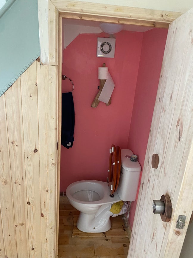 Fully furnished double room close to city centre  Main Photo