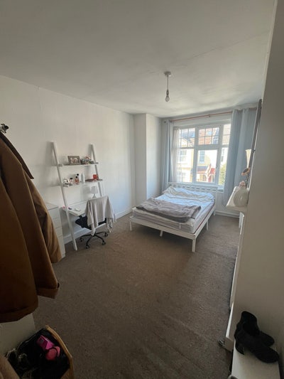 Room for rent in girls house in Tooting Broadway🌸✨ Main Photo