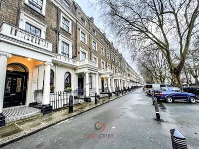 Bedsit in Sussex Gardens, Paddington, London, W2 Main Photo