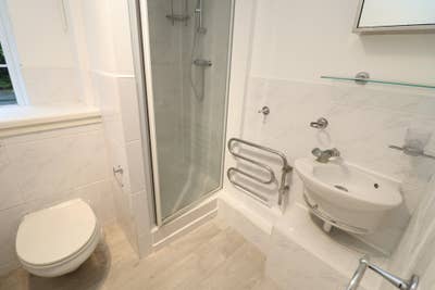 Last Room Available in Stunning Modern Flat Main Photo