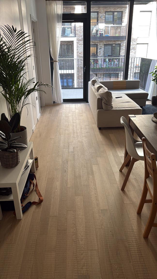 River's edge 1-Bed Main Photo