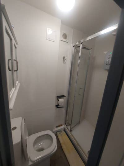 Studio-Kitchen-Ensuite - Rugby Station 5 mins walk Main Photo