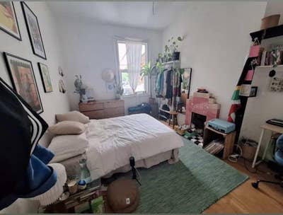 Large Room Stokey Main Photo