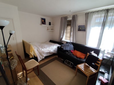 Live in carer  Main Photo