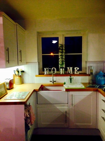 Monday to Friday only. Large spacious room to let  Main Photo