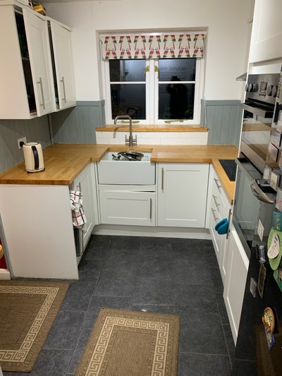 Monday to Friday only. Large spacious room to let  Main Photo