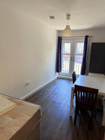 2 Bedroom Apartment Cathays  Main Photo