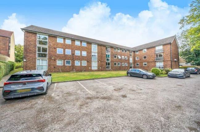 KING Room Ground Floor 2min Purley St Main Photo