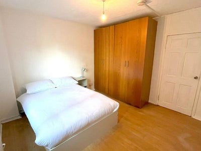 Spacious Double in Islington • Bills Included  Main Photo