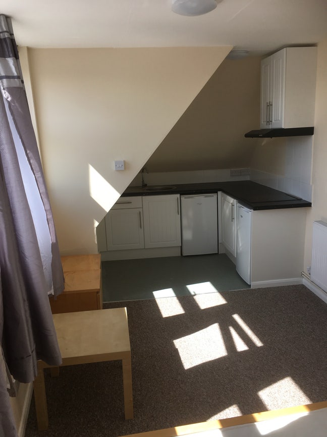 Studio Apartment   Main Photo