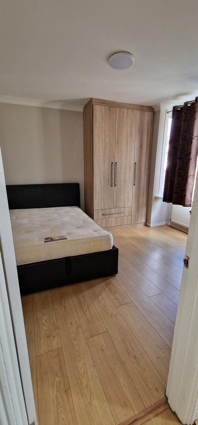 1x Double bedroom for rent  Main Photo