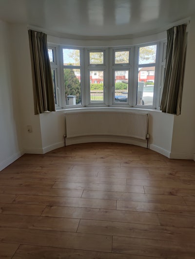 One Bedroom Studio Flat in North London Enfield Main Photo
