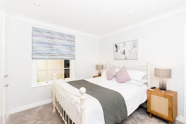 1 Bedroom Flat -  Bills Included Main Photo