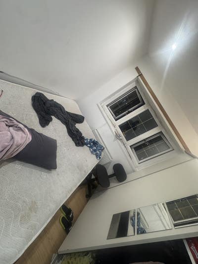 Neat and clean house and take a view first Main Photo