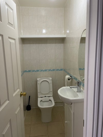 Double Bedroom  Main Photo