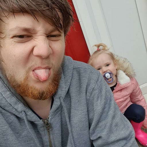 28 year old Male seeks a single or double room Main Photo