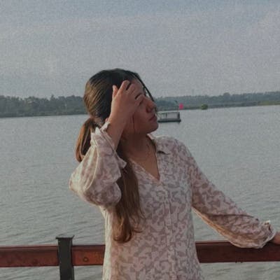 29 year old Female seeks a single or double room Main Photo