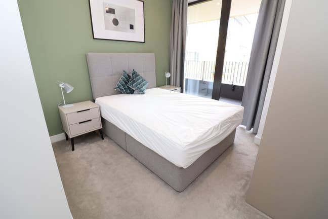 High Demanded Area- Stylish Flat- Move in Now!! Main Photo