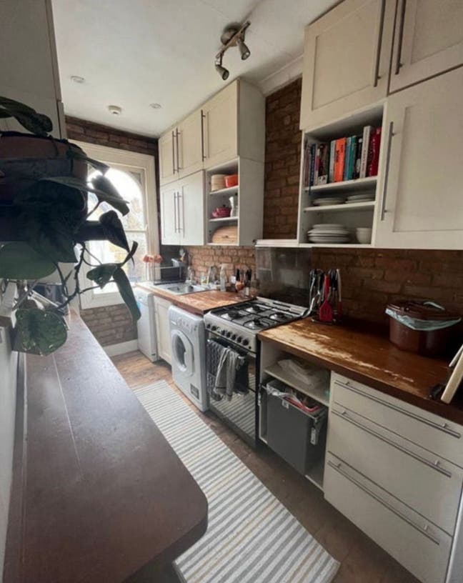 Cosy Flat - Big, Bright, Double Room.  Main Photo