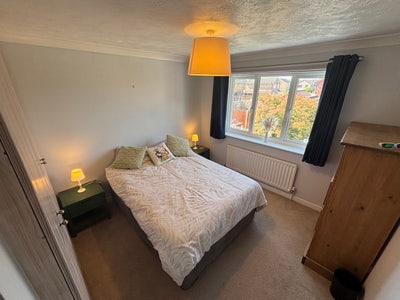 Furnished Double Room | Bills Included Main Photo