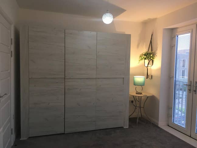 Ensuite rooms available in Collindate NW9 Main Photo